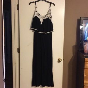 Women’s maxi dress